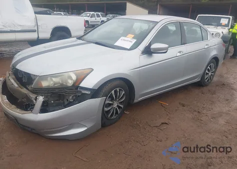 2010 Honda Accord 2.4 Lx z USA, uszkodzony, nr VIN 1HGCP2F31AA103513